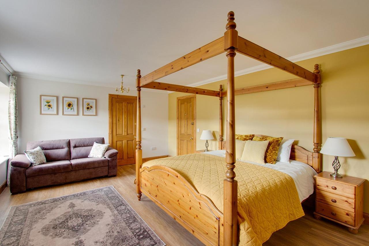 Home Farm B&B - Sunflower Room Forfar Εξωτερικό φωτογραφία